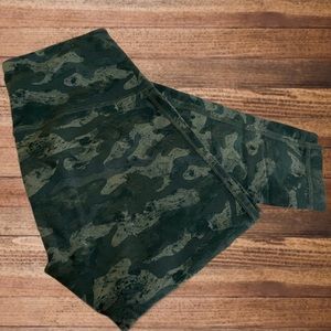 Women’s Reebok Camo Leggings